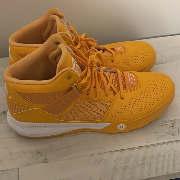 Men’s Adidas D Rose 773 IV Basketball Shoes - Picture 4 of 8